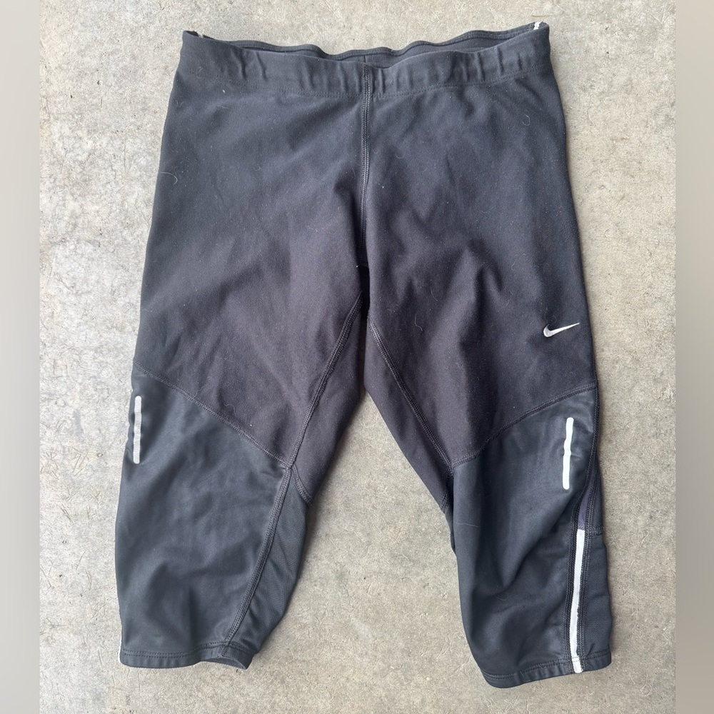 Nike Dri-FIT Black Capris